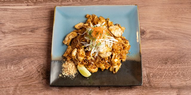 Pad Thai Tray