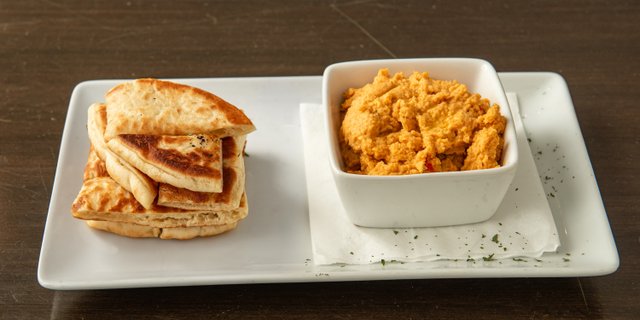 Roasted Red Pepper Hummus