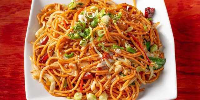 House Chow Mein