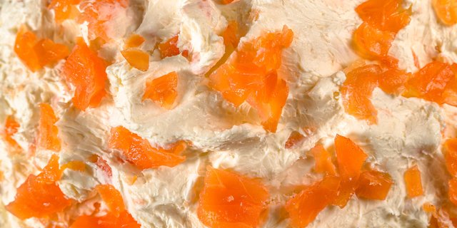 1/2 lb Lox Cream Cheese