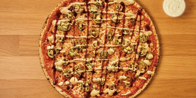 Paneer Firecracker Gluten-Free Pizza