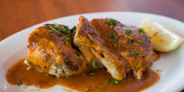 Chicken w/ Mushroom Sauce