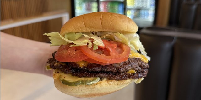 Deluxe Burger
