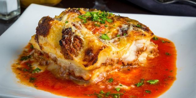 Lasagna Bolognese Tray