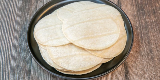 Dozen Tortillas