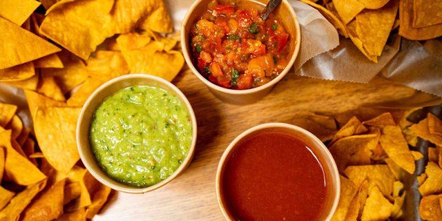 Salsa Bar & Chips