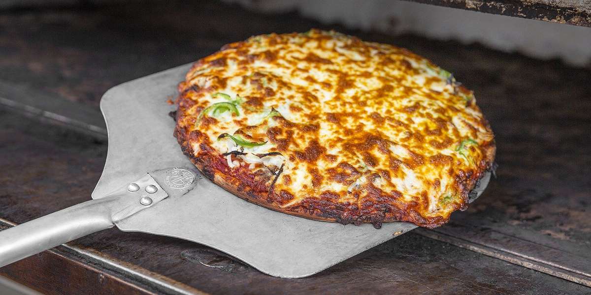 Myles Pizza Pub