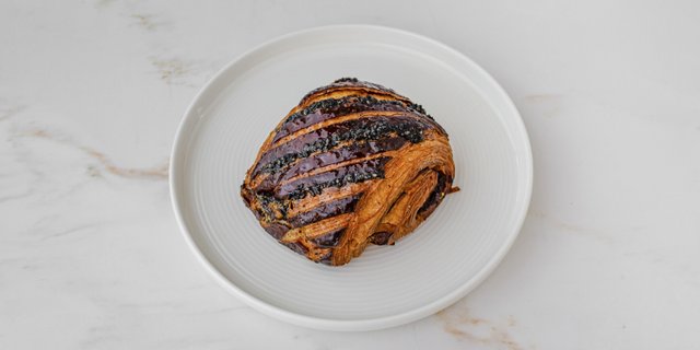 Black Sesame Tahini Croissant
