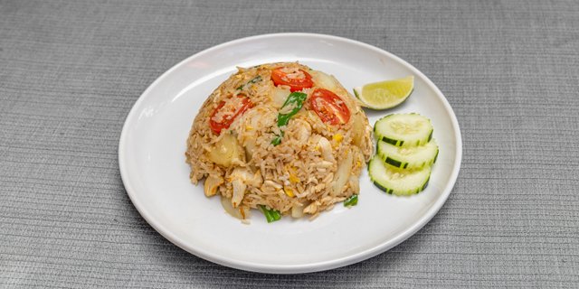 Tropical Pineapple Fried Rice