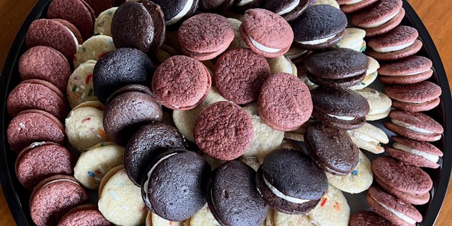 100 Mini Whoopie Pies