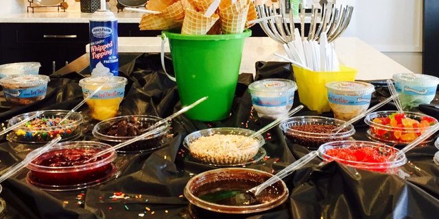 61-80 Guest Ice Cream Social Package