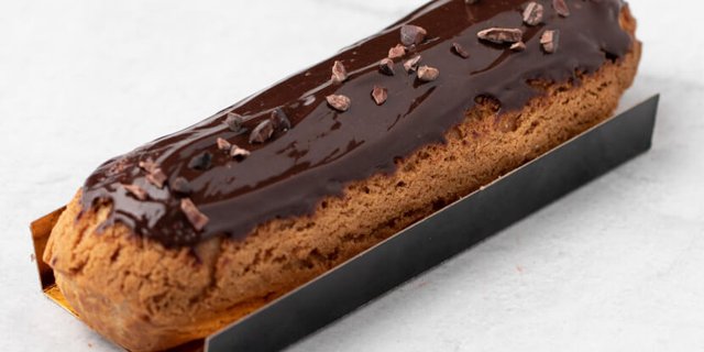 Chocolate Eclair