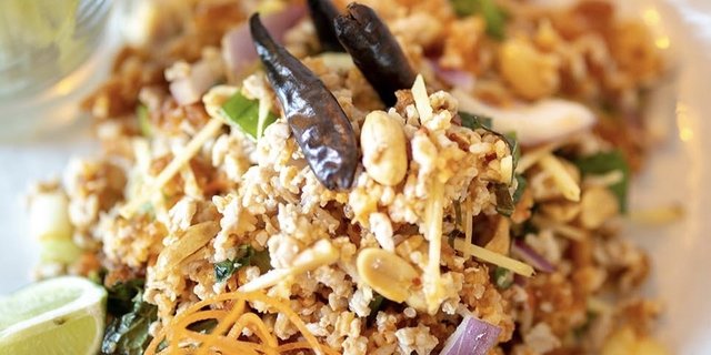 Yum Nam Kao Tod