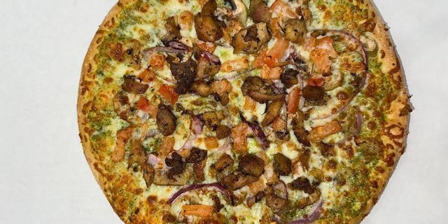 Pesto Chicken Pizza