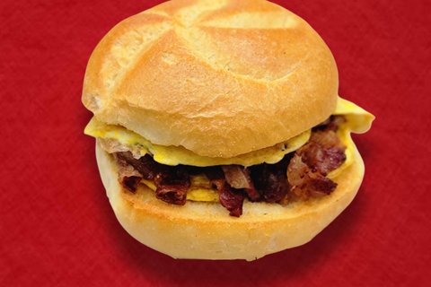 Bacon, Egg & Cheese Breakfast Sandwiches