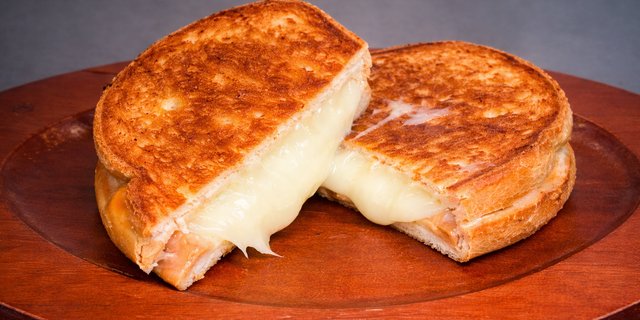 Mama's Classic Toast Melt Sandwich
