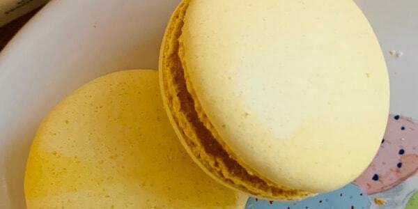 Lemon Macaron