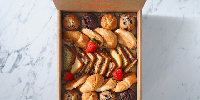 Breakfast Breads Box