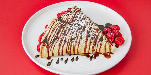 Dark Chocolate & Raspberry Crepe