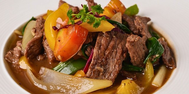 Pepper Steak Tray