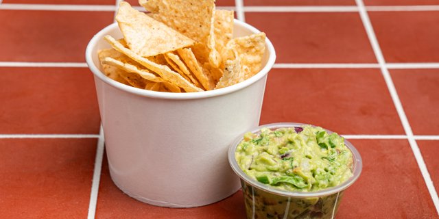 Chips & Guacamole
