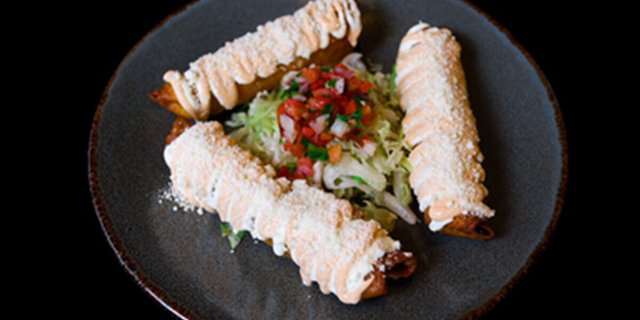 Full Tray Chicken Flautas