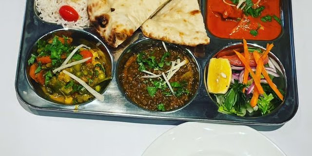 Goat Box Lunch