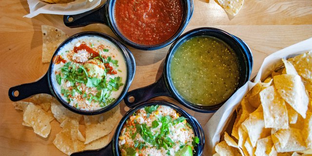 Seasoned Chips & Salsas