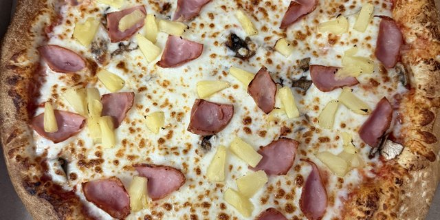 Hawaiian Pizza