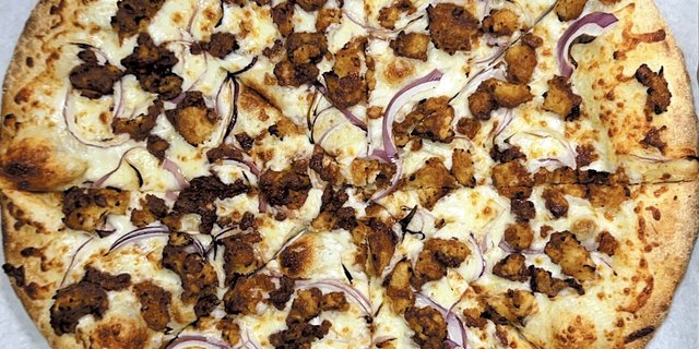 Plant-Based BBQ Chicken Pizza