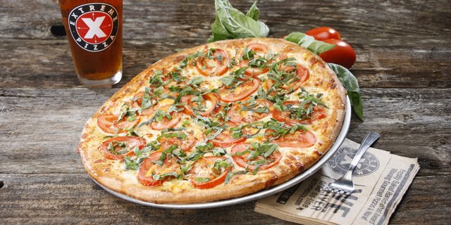 The Screamin' Tomato Pizza