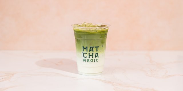 16oz Iced Matcha Latte