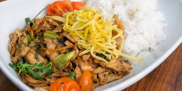 Lemongrass Chicken (Ga Xao Sa)