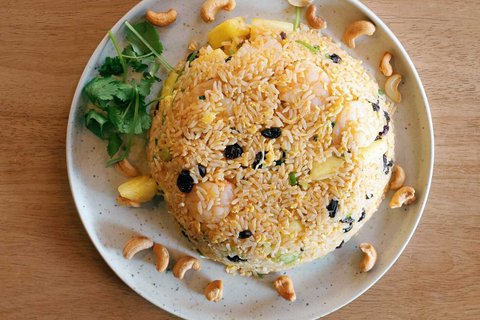 Pineapple Seafood Fried Rice