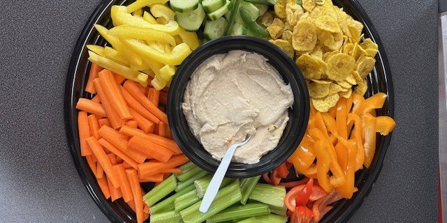 Veggie Platter with Cauliflower Hummus