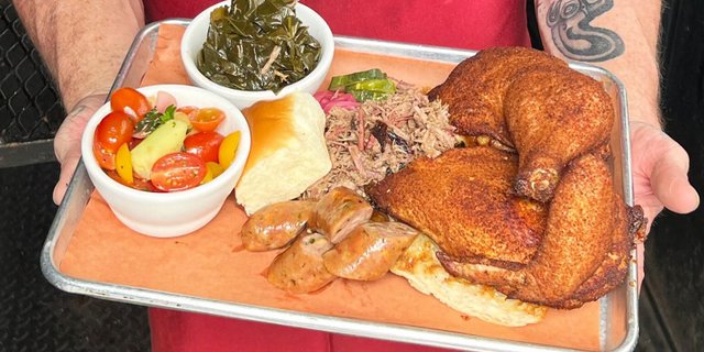 Pulled Pork & Dry Rubbed Chicken