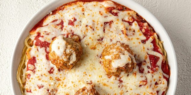 Baked Spaghetti With Meatballs