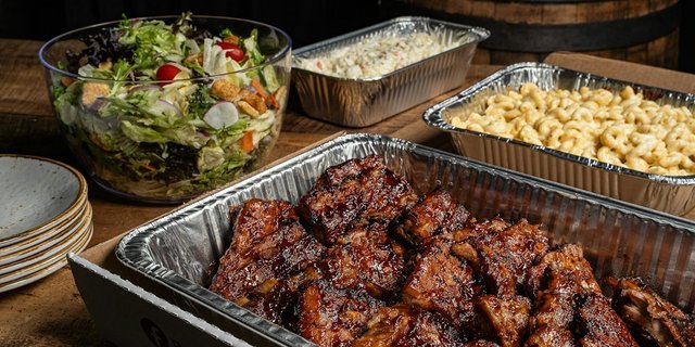 Ribs Picnic - Feeds 10