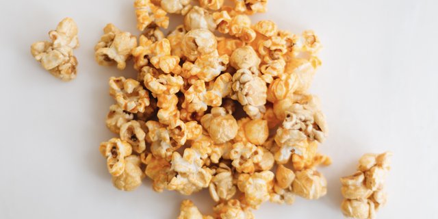 Caramel Cheddar Popcorn