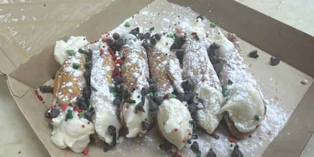 Cannoli Platter