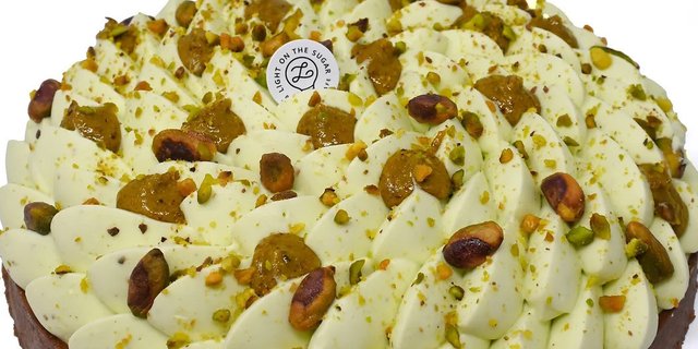 Pistachio Dark Chocolate Tart Cake