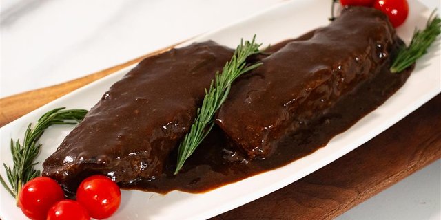 Tender Boneless Short Ribs