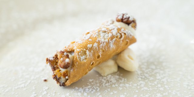 Sicilian Cannoli
