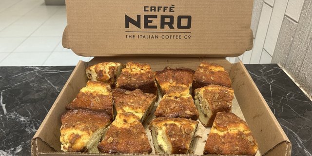 Cinnamon Apple Coffee Cake Box