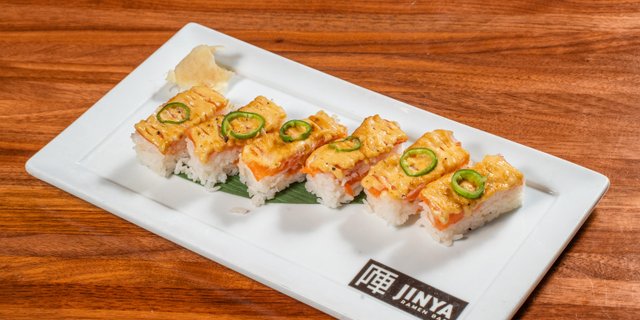 Salmon Aburi Oshi-Sushi