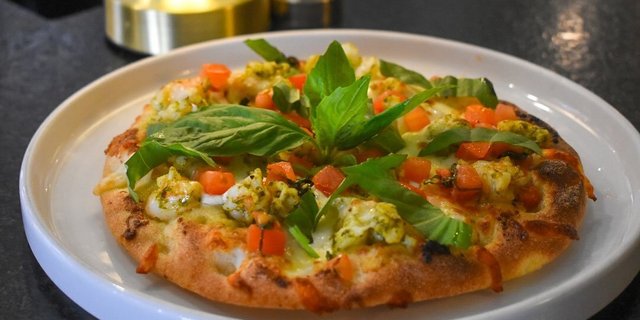 Shrimp Pesto Pinsa