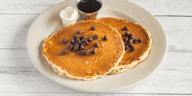 Pancakes w/ Chocolate Chips Tray