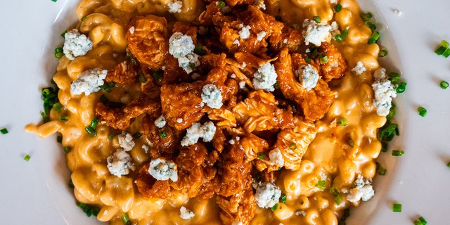 Buffalo Chicken Mac & Cheese