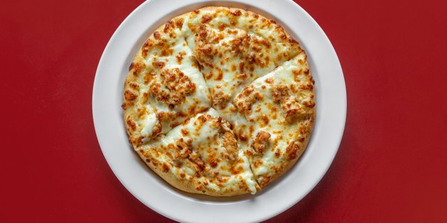 Chicken Alfredo Pizza