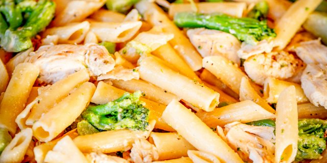 Chicken Broccoli Alfredo
